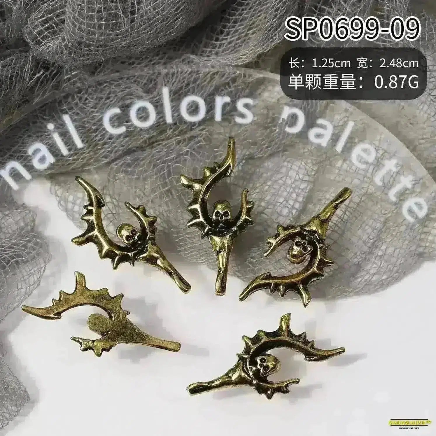 10Pcs Halloween Alloy Collection: 3D Gem Spider, Skull and Ghost Hand Nail Art Charm - Spooky, Gothic Nail Ornaments for Dynamic Style