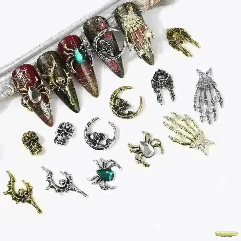 10Pcs Halloween Alloy Collection: 3D Gem Spider, Skull and Ghost Hand Nail Art Charm - Spooky, Gothic Nail Ornaments for Dynamic Style