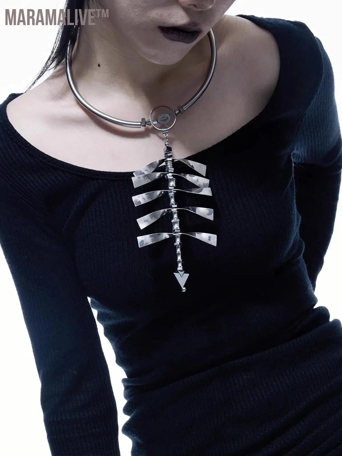 2024 New Punk Necklace Skeleton Centipede Titanium Steel Cool Unisex Cyberpunk Choker for Women Men Jewelry Couple