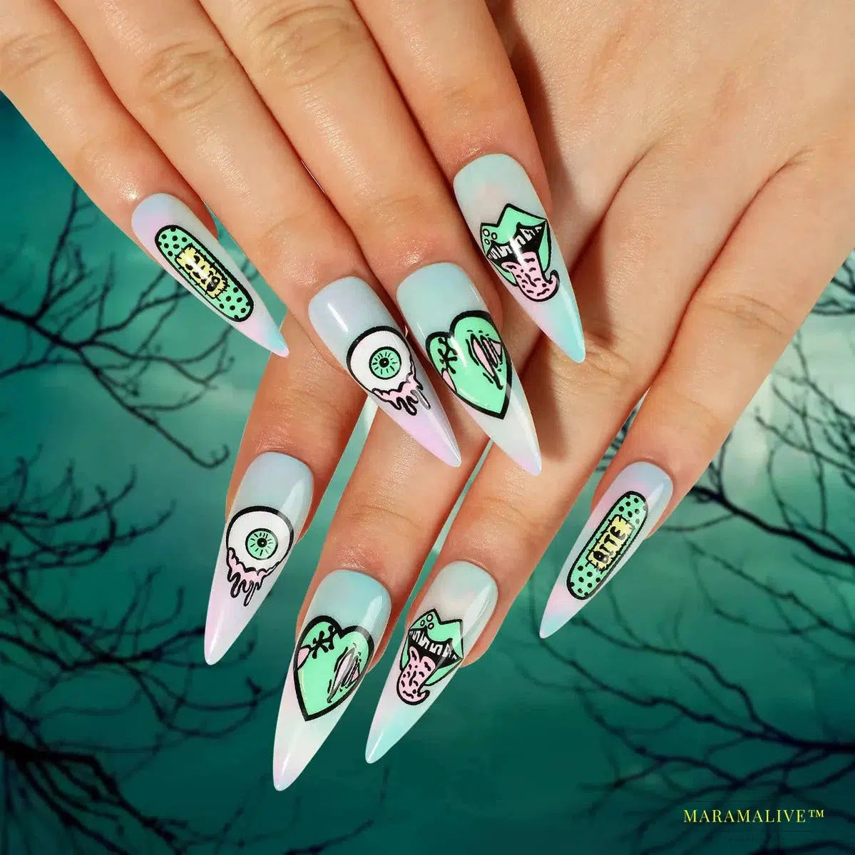 24 Piece Halloween Ghost & Pumpkin Ghoulish Press-On Nail Art Set - A Mysterious Glamour Twist To Your Spooky Costume