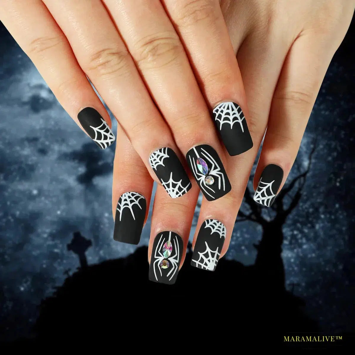 24 Piece Halloween Ghost & Pumpkin Ghoulish Press-On Nail Art Set - A Mysterious Glamour Twist To Your Spooky Costume