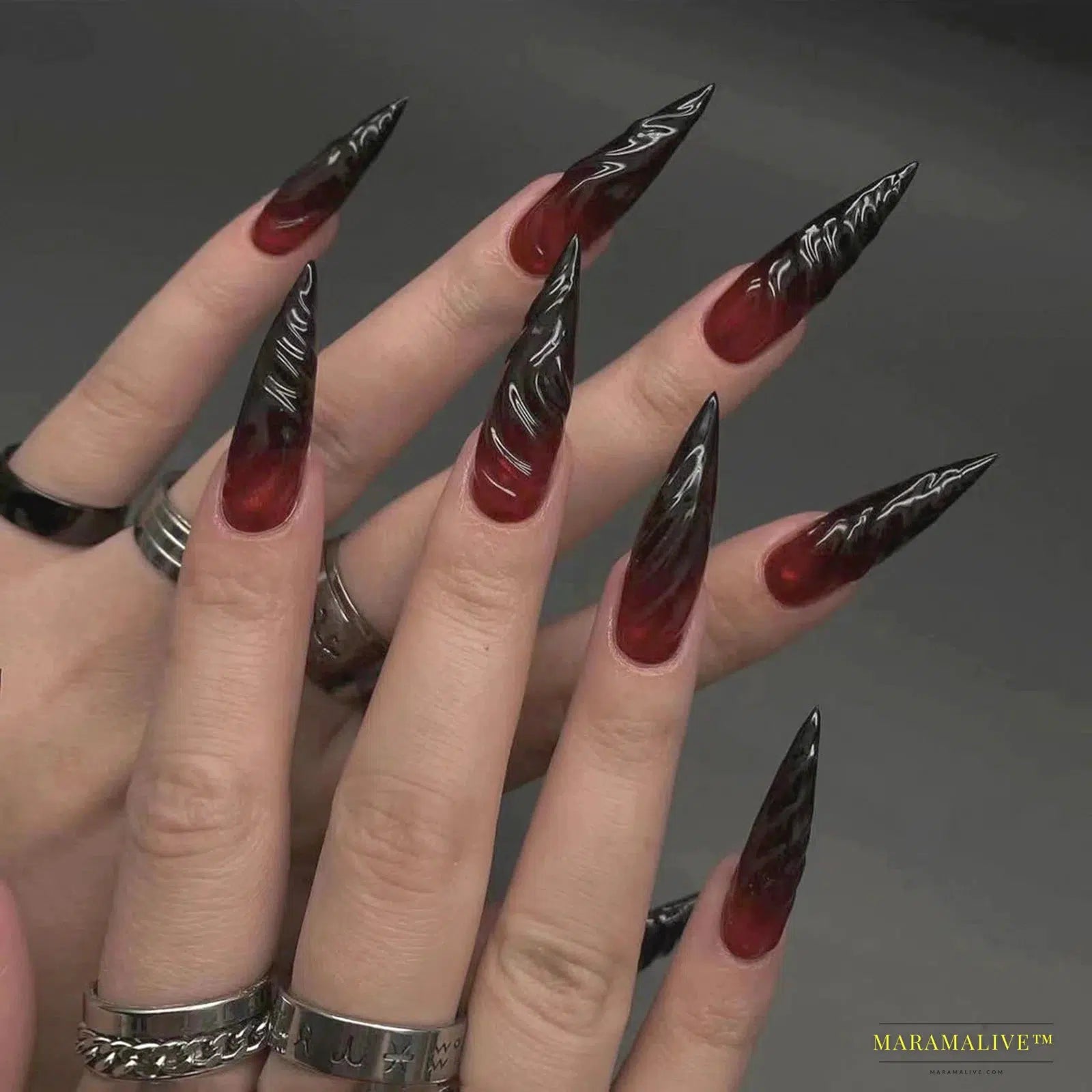 24pcs 3D Black Snake Super Long Pointy Halloween Dark Scrub Fake Nails Set - Gothic y2k Nails