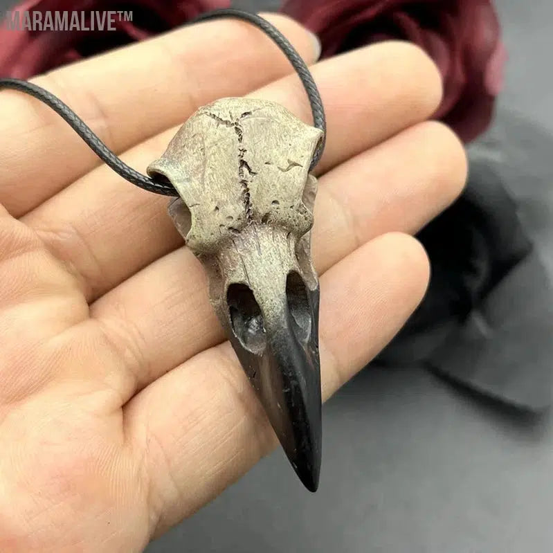 3D Goth Raven Skull Necklace Resin Replica Raven Magpie Crow Gothic Gift Halloween Raven Skull Necklace