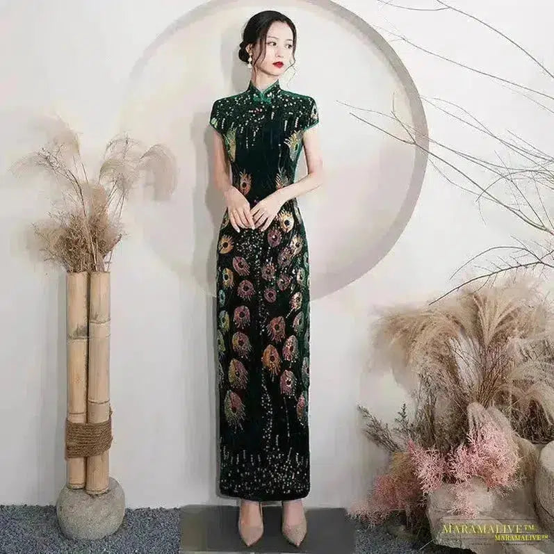 4XL Oversized Gothic Peacock Feather Sequin Evening Dress – Oversized Evening Dress