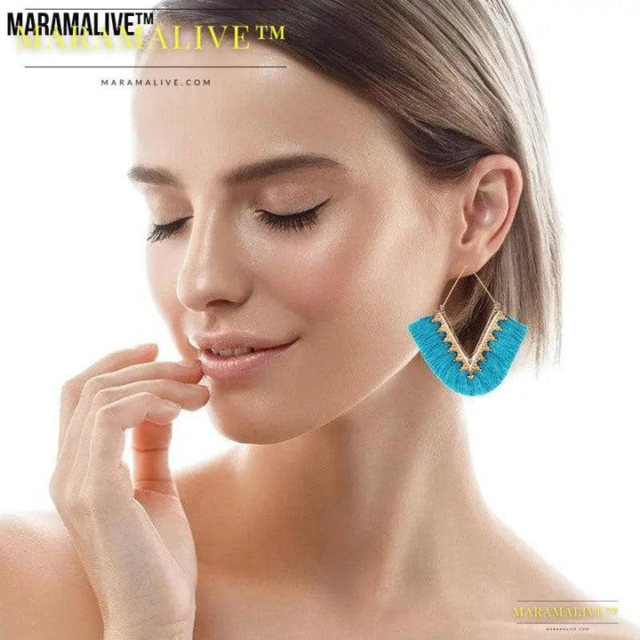 Amazing New Geometric Earring alloy V Blue and gold color