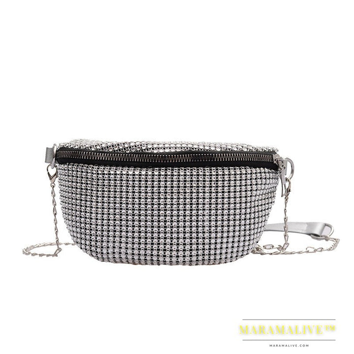 Diamond-studded diagonal bag chain bag