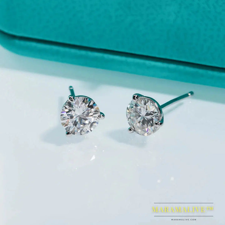 Elegant Classic Moissanite Studs: Timeless Earrings