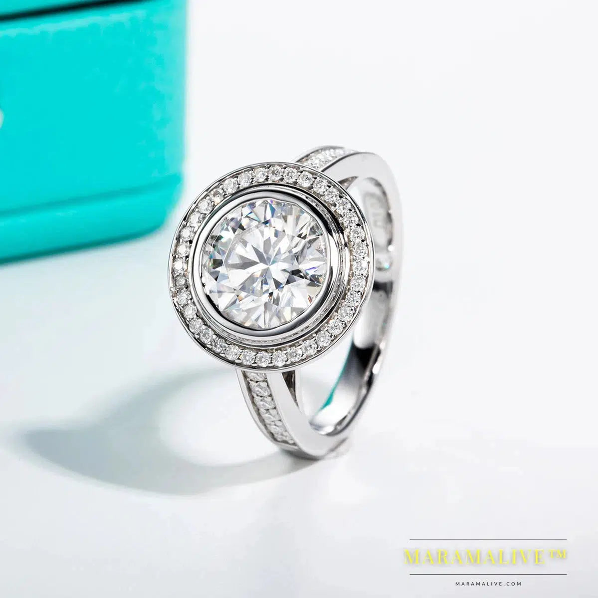 Elegant Moissanite Halo Rings - Timeless, Classic Designs