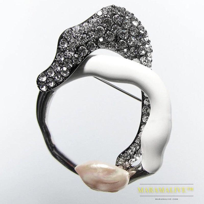 European And American Geometric Crystal Pearl Exaggerated Brooch