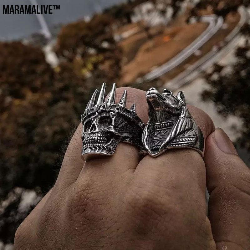 Exaggerated punk crown skull ring