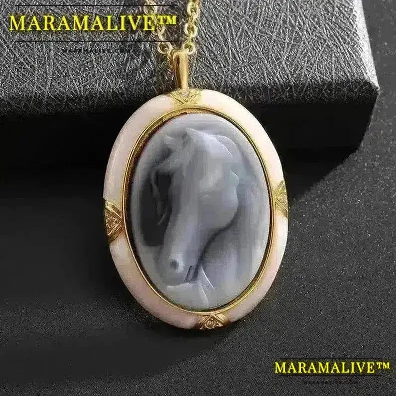 Exquisite Double Sided Roman Portrait Cameo Pendant Necklace for Women Elegant Banquet Jewelry Gift