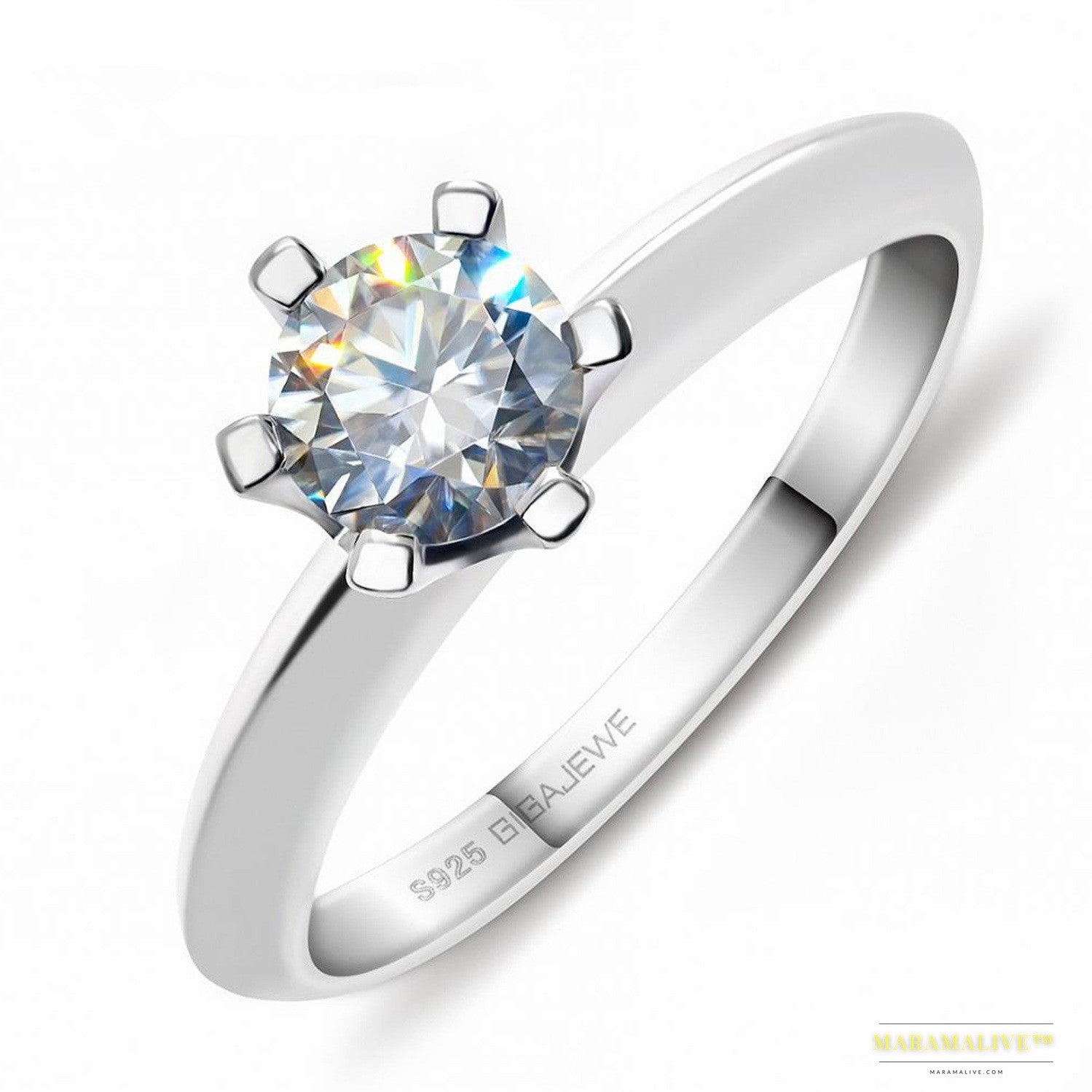 Exquisite Moissanite Ring in 925 Sterling Silver - The Perfect Affordable Precious Jewelry