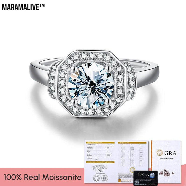 Fashion Moissanite Four Claw Square Ring