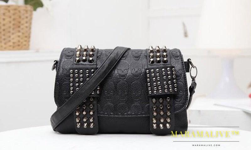 Fashion Women Black Leather Messenger Bags Fashion Vintage Messenger Cool Skull Rivets Shoulder Bags