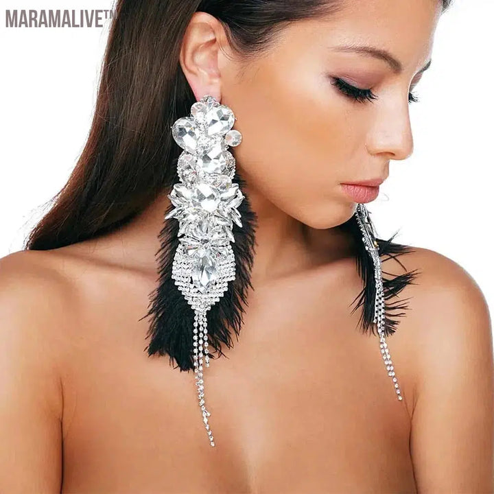 Feather Exaggerated Tassel Earrings Luxury 2024 Designer Wholesale Long Statement Earring Wedding Pieces Jewelry Gift