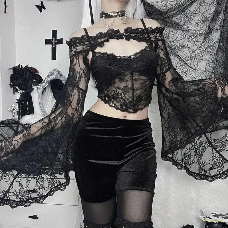 Goth Long Sleeves Smock T Shirt Vintage Black Lace One Shoulder Grudge Aesthetic Overall Y2K Crop Top