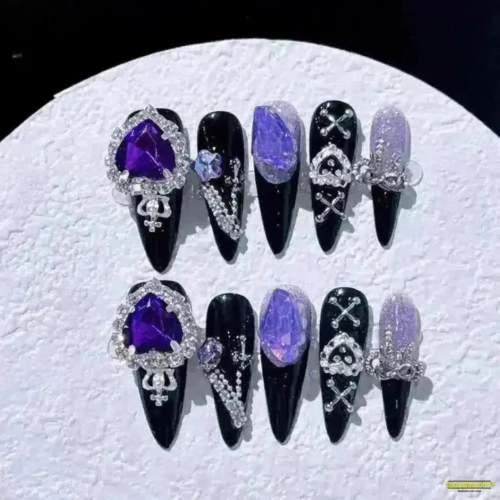 Gothic Dark Spicy Girl Style Handmade Press-On Almond-Shaped Nails with Dynamically Artistic Dragon Punk Metal Accents