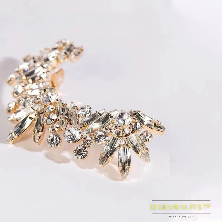 Luxury Ear Clips Earrings No Piercing for Women Crystal Jewelry One-pieces Fashion Trend Rhinestone Aesthetic Ear Cuff