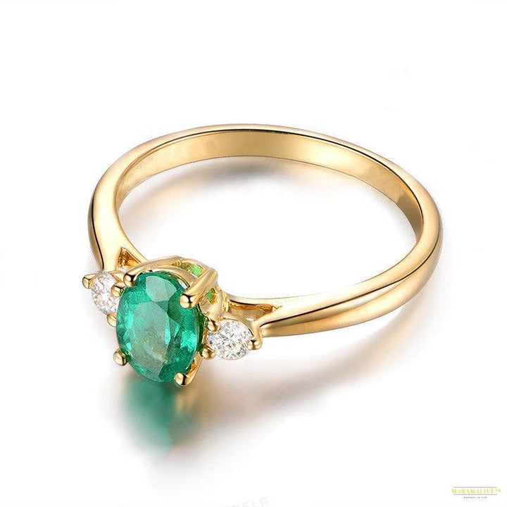 Maramalive™ Vintage Gold Imitation Emerald Women's Green Moissanite Simulation Diamond Ring