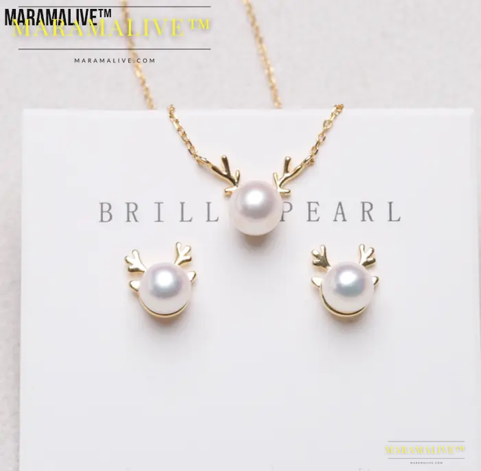 Minimalist Pearl Necklace