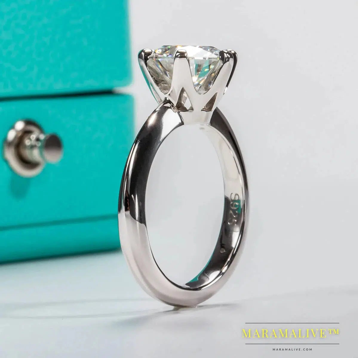 Moissanite Solitaire Rings: Stunning Engagement Jewelry