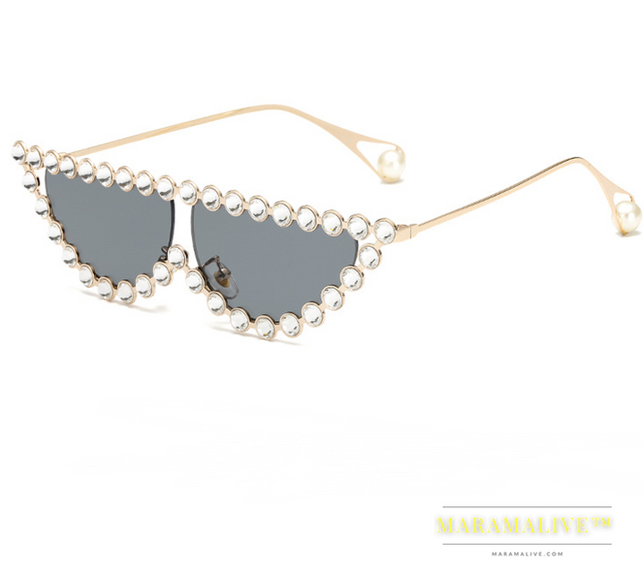 New studded cat's Eye Sunglasses fashionable style