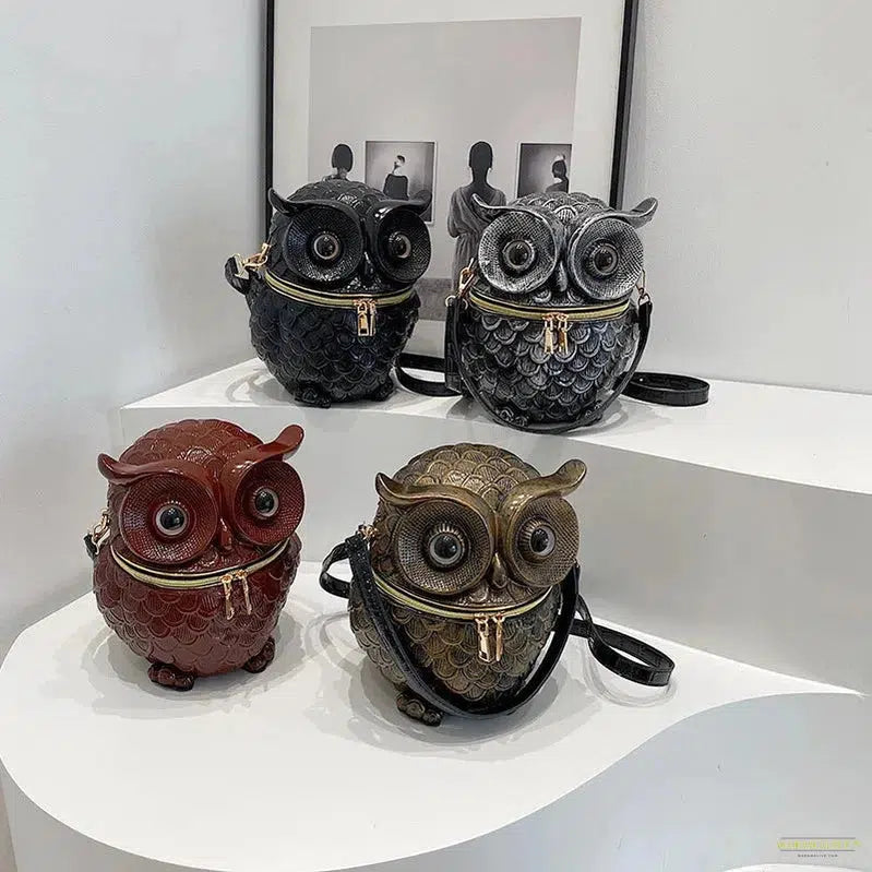 Owl Gothic Luxury Design Crossbody Bag for Women – High Quality Leather Round Bag with Unusual and Trendy Personality