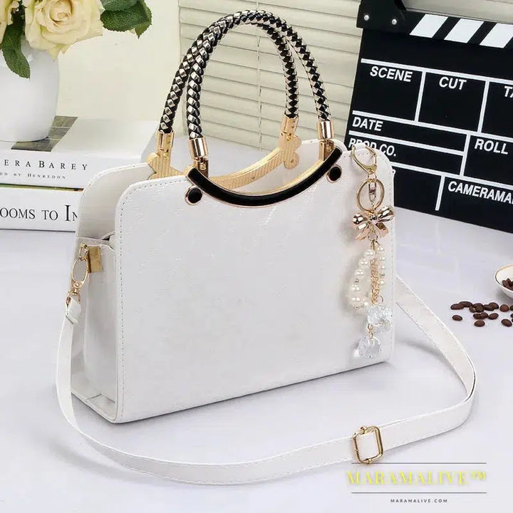 Patent leather lattice Pearl pendant women's handbags European and American fashion designer shoulder bags hard women bag