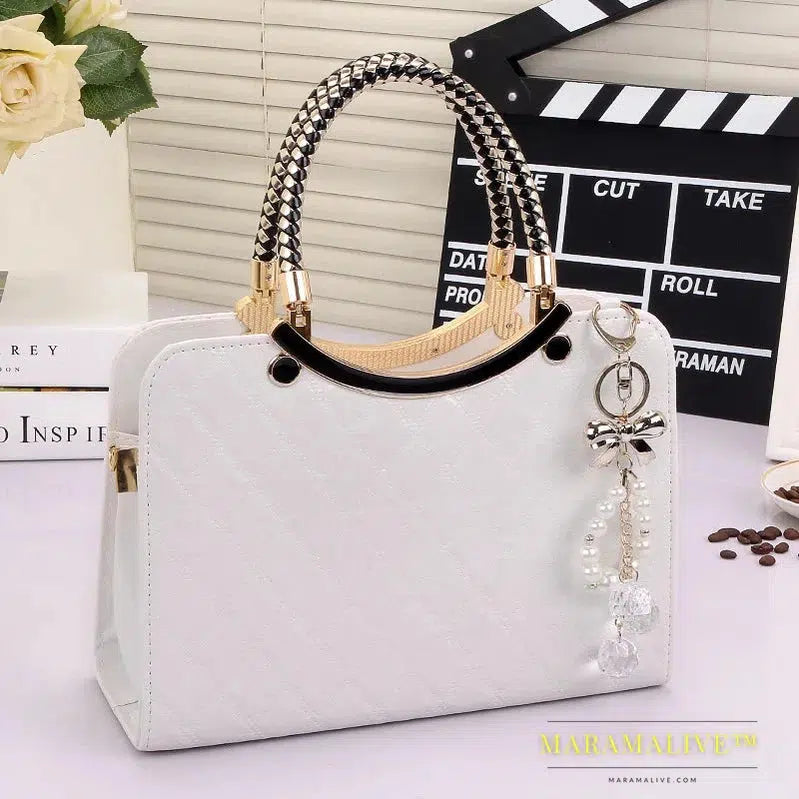 Patent leather lattice Pearl pendant women's handbags European and American fashion designer shoulder bags hard women bag