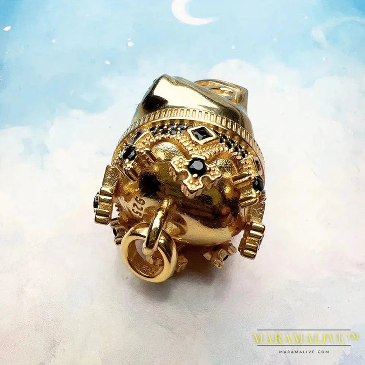 Pendant Golden Skull King with Crown Fine Jewelry Rebel Street