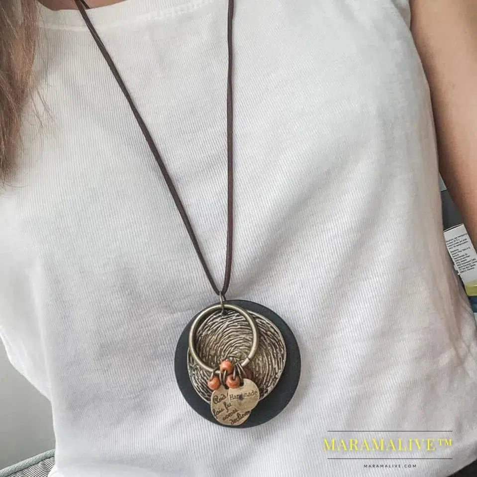 Round Necklace Women Jewelry Sweater Chain Bohemian Goth Necklace Clothes Accessories Wood Necklace Collier Femme Valentines Day