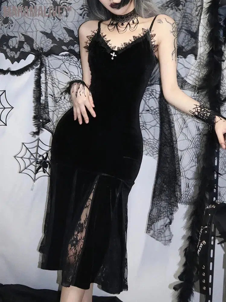 Sexy Spaghetti Strap Backless Velvet Woman Long Gothic Cross Dress Black Lace Patchwork Dress Style Maxi Emo Partywear