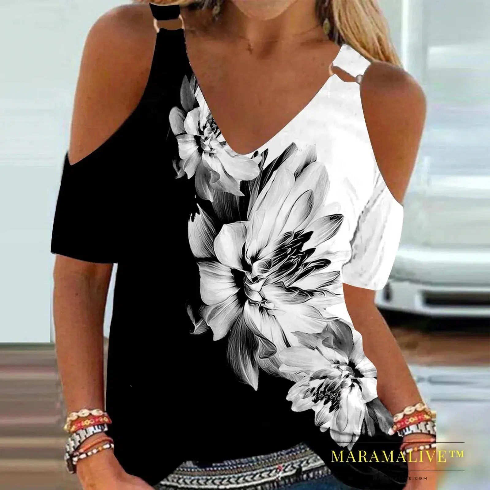 Short Sleeves Summer T-shirt Women Solid Metal Style Cold Shoulder Sexy V Neck Casual Slim Shirts Elegant Ladies Fashion Blouses