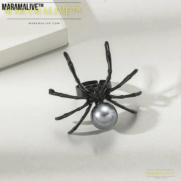 Spider Silver Ring: Halloween Fashion