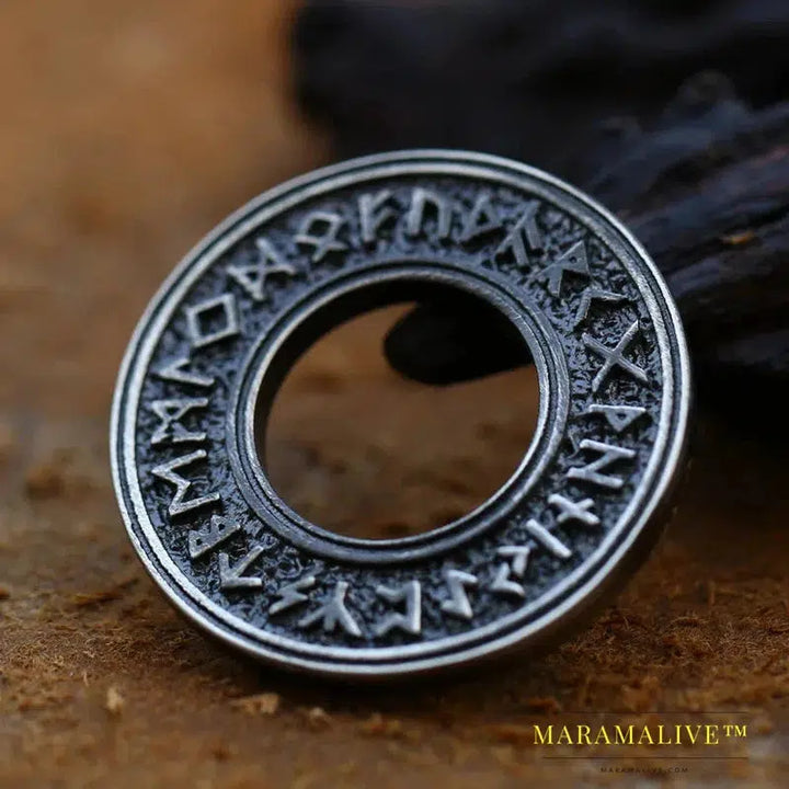 Stainless Steel Viking Icelandic Vegvisir Helmet Horror In Runic Circle Pendant Magical Staves Men Rune Amulet