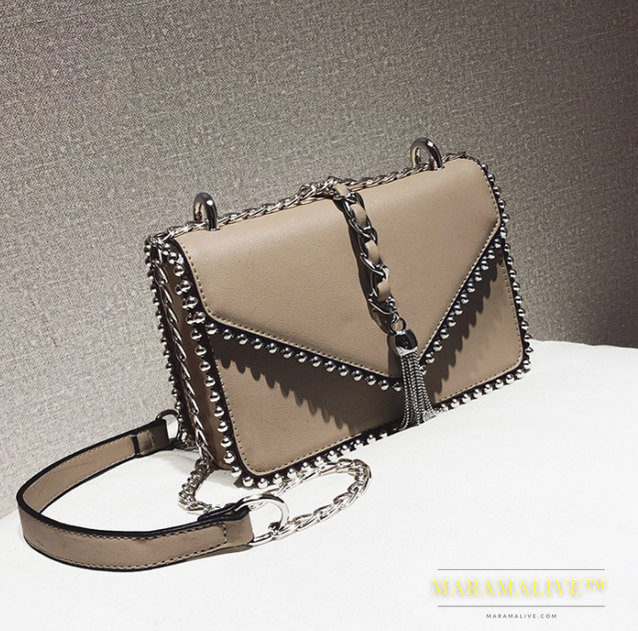 Studded one shoulder chain fashion versatile messenger bag