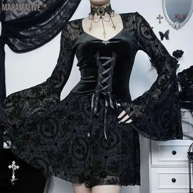 Stylish Black Draped Dress Long Sleeves Gothic Style Dresses Vintage Fashion Long Skirt Belled Sleeve Design