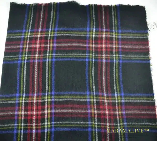 Tartan scarf and shawl - Stylish plaid scarves for women and men