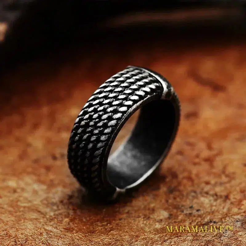 Updated Designs 316L Stainless Steel High Quality Ring Gothic Chain Knitting Ring For Men Personality Retro Jewelry