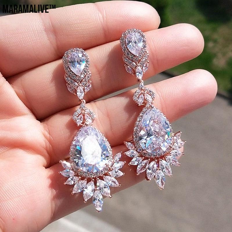 Vintage queen earrings