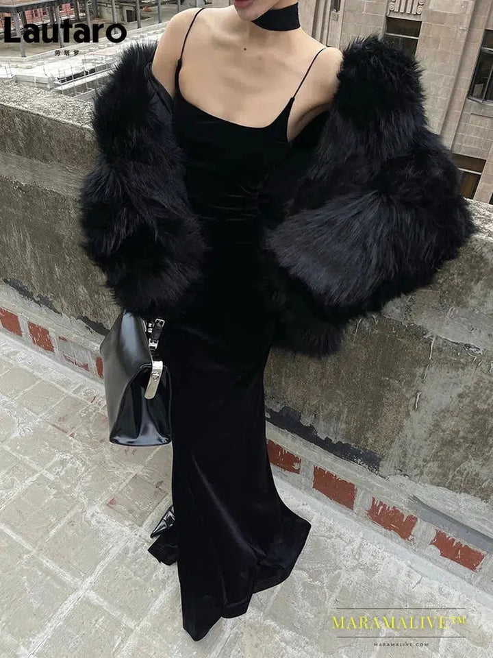 Winter Cool Oversized Casual Soft Thick Warm Black Hairy Shaggy Faux Fur Coat Women Turn-down Collar Fluffy Jacket 2023