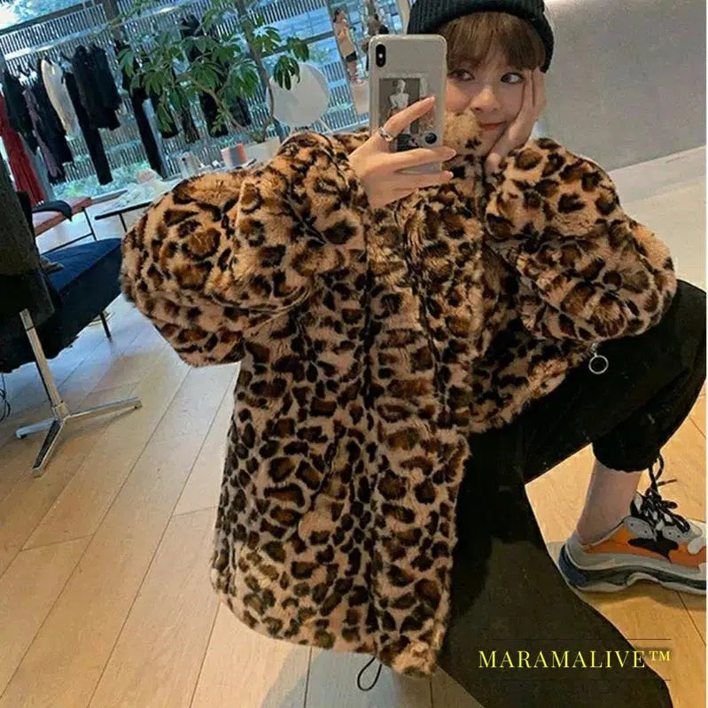 Winter Leopard Print Jacket Women's Stand collar Warm Parkas Outwear 2023 New Autumn Winter Female Loose Faux Fur Coats