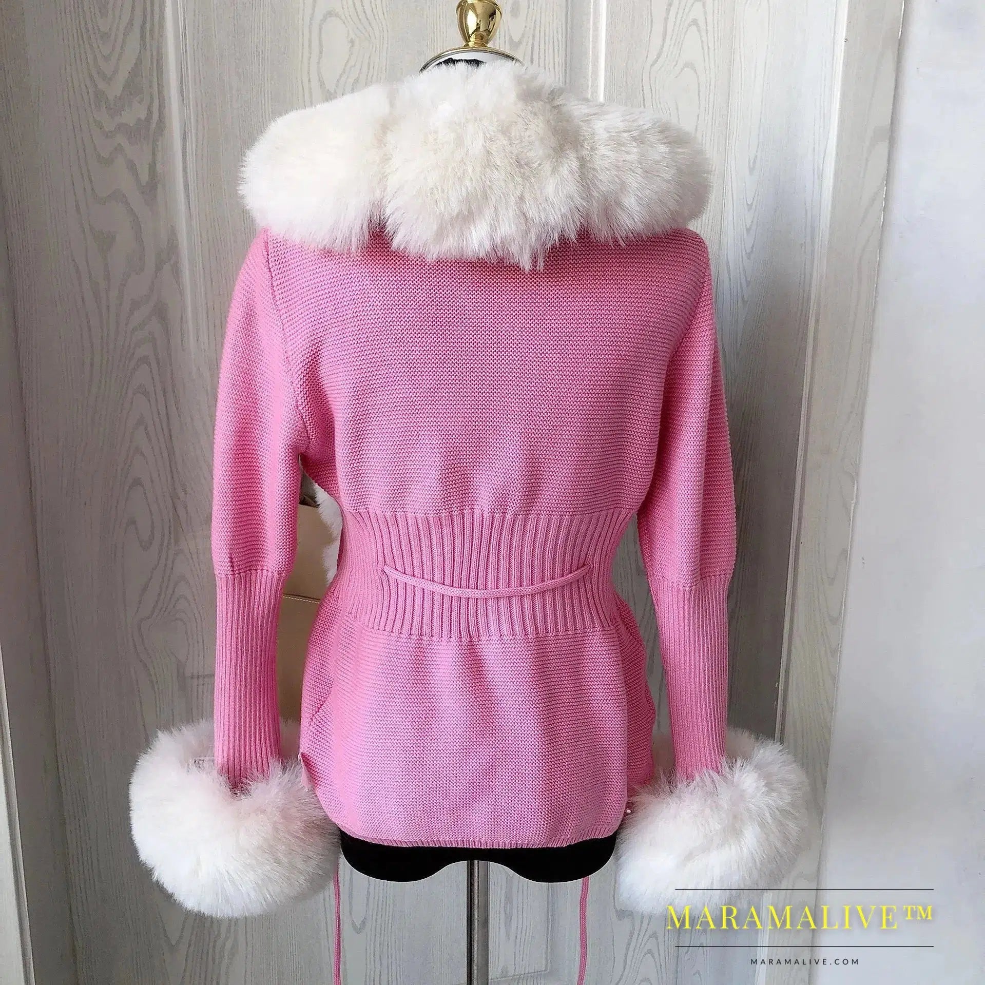 Women Faux Fur Knit Sweater cardigan Spring Autumn elegant Knitted sweater with faux fox fur collar Ladies Fashion Coat fur coat