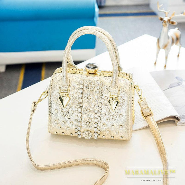 Women's Diamond-studded Single-shoulder Messenger Snake Print Lock Bag