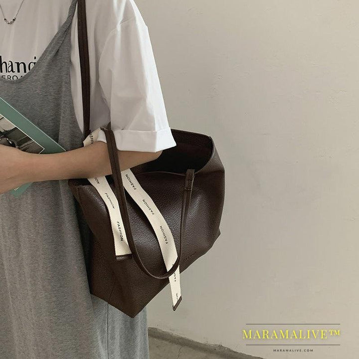 Women's Simple Retro Leather Shoulder Bag